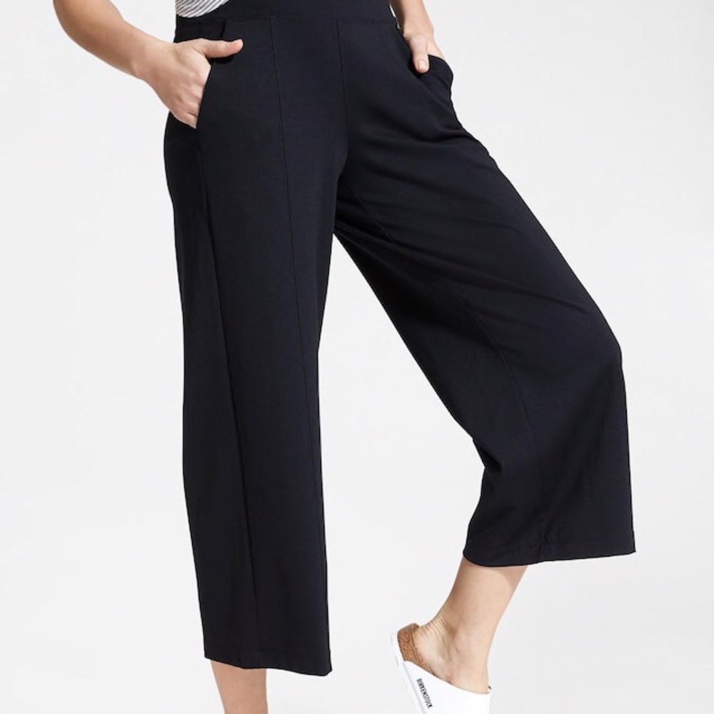 Black Cropped Wide Leg Pants